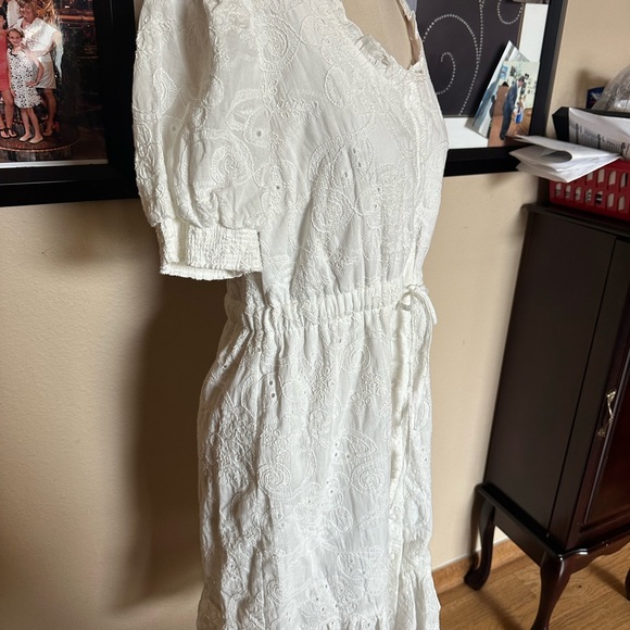 BNWT Nanette Lapore Mika White Lined Eyelet Dress. Size 10 - Picture 5 of 10